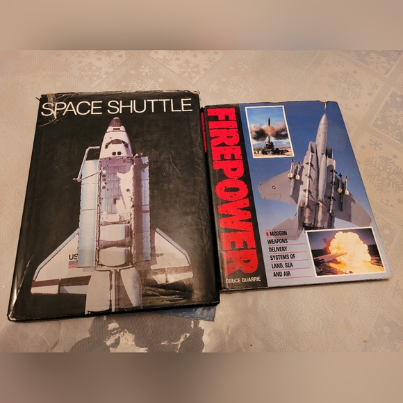 ๐ Various hardcover books $15 each - Picture 3 of 3